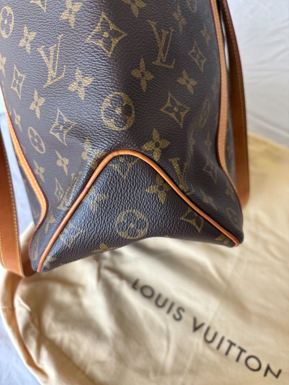 Large Louis Vuitton Monogram Tote - Picture 10 of 10